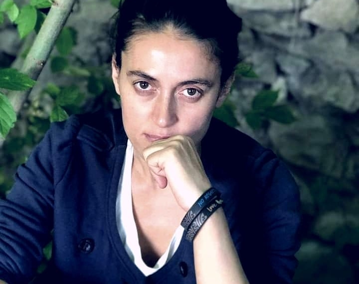 „Îmi place să merg pe bicicletă și să fiu un om bun”. Interviu cu actrița Rada Ixari despre rolul din filmul pandemia.md