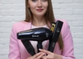 Elena Golban, moldoveanca din Italia care transformă frumusețea părului prin reconstrucție și îndreptare cu keratină